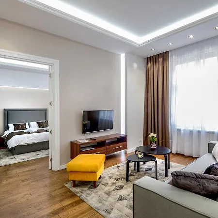 Main Square Apartment